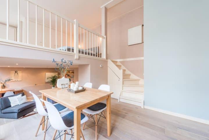 Hip Split Level Apartment On The Ground Floor Amsterdam Exterior photo